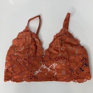 Victoria’s Secret very sexy bralette‎ rust lace size XS